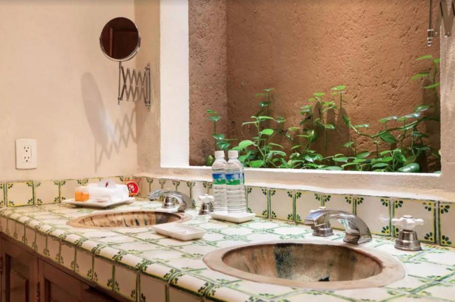 Orchidelirium Casa Hotel & Salud Estetica เควนาวากา ภายนอก รูปภาพ